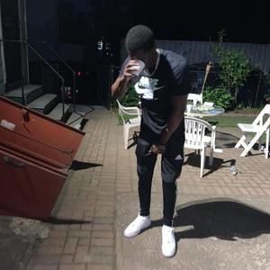 Meet your Posher, Lester